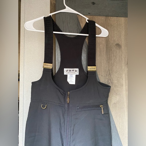 FERA women’s bib in black - Picture 1 of 5
